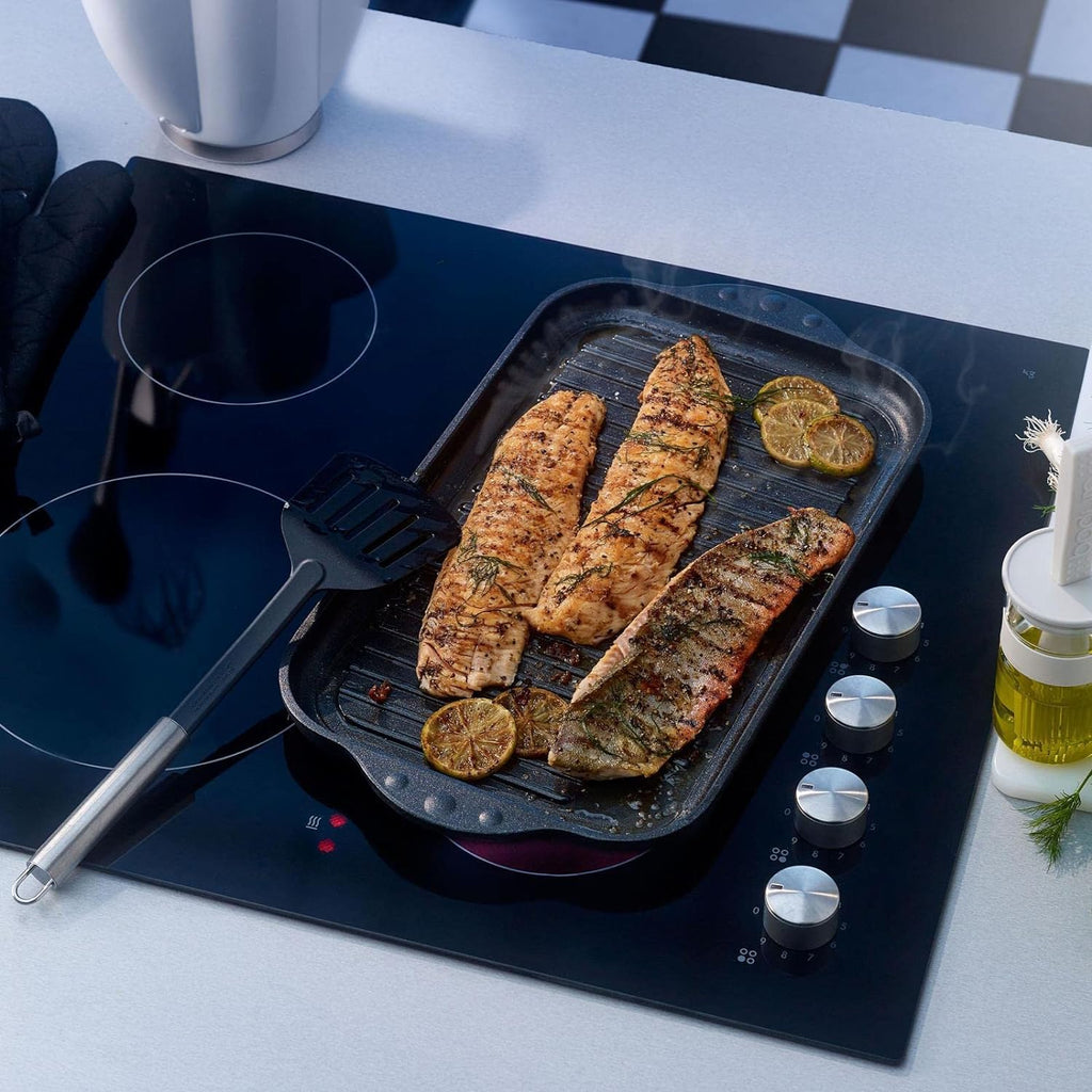 Eurolux Premium griddle 43 x 28 x 2,5 cm, smooth, half-grooved or grooved, Induction friendly, Made in Germany